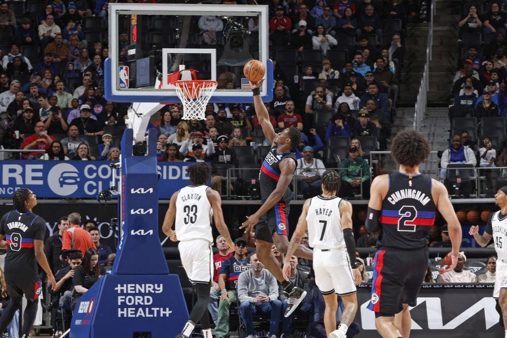 场上的激烈 场上的激烈