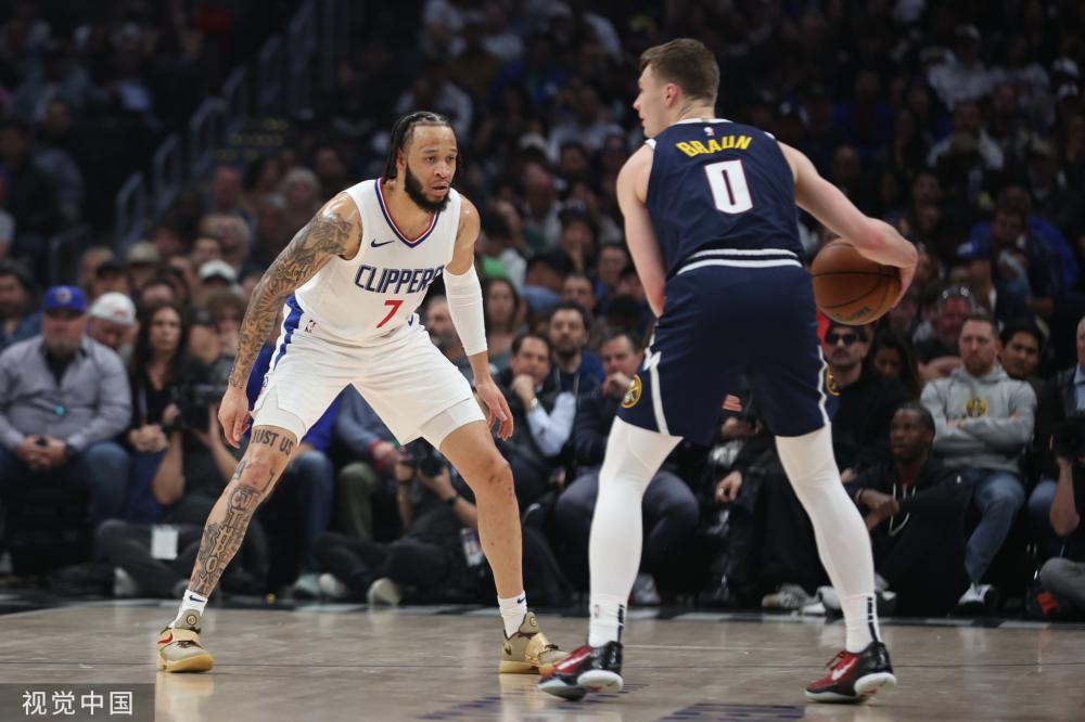 势的场景仍 势的场景仍