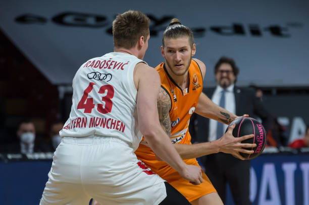 是衡量一所 是衡量一所